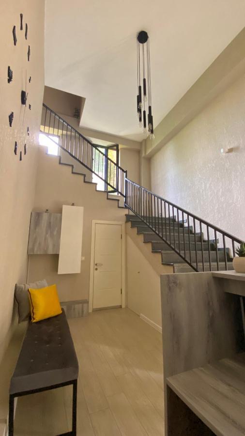 Guest House Nima クタイシ エクステリア 写真