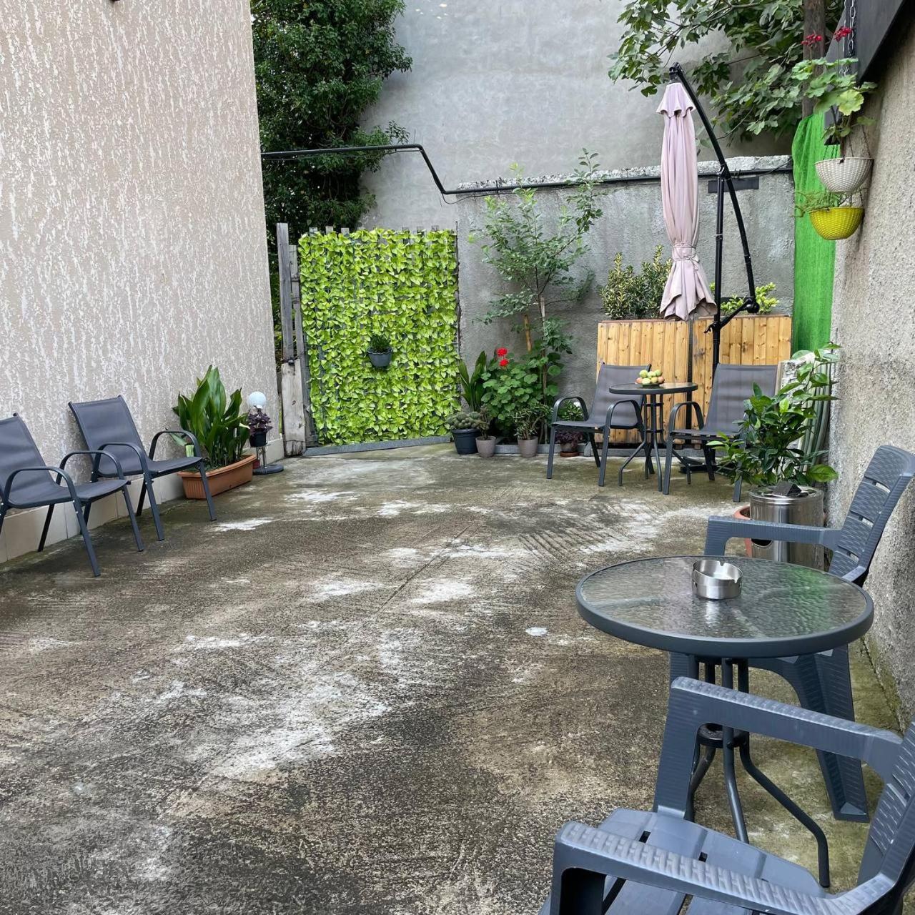 Guest House Nima クタイシ エクステリア 写真